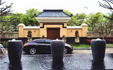 门前平地挖成水池 生意能兴旺吗 2020-01-23 就餐期间，彼此聊了不少关于风水方面的事情。江苏南通风水命理师、蒋氏三元地理第廿五代传人、易经风水学者···