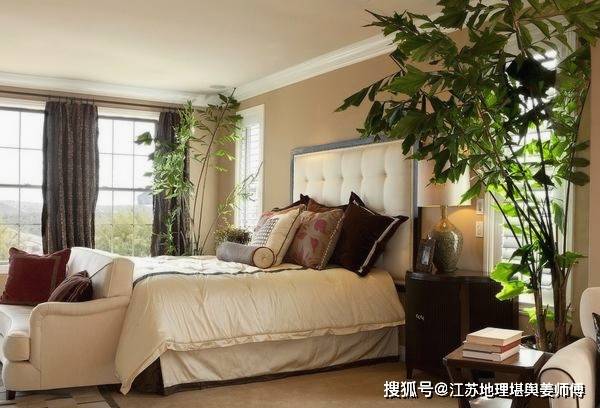 卧室为休养解乏之重地，几个疏忽也许影响几年运势！ 2023-05-29 卧室是整个住宅的重要组成部分，为休养解乏之重地，利用时间最长，里面所有的布置和搭配，因其“象形之物”···